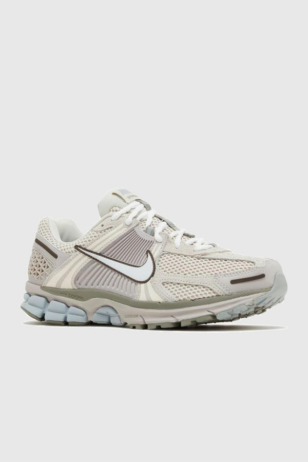 NIKE AIR ZOOM VOMERO 5 'LIGHT OREWOOD BROWN' - FZ3653-104