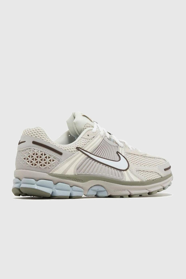 NIKE AIR ZOOM VOMERO 5 'LIGHT OREWOOD BROWN' - FZ3653-104