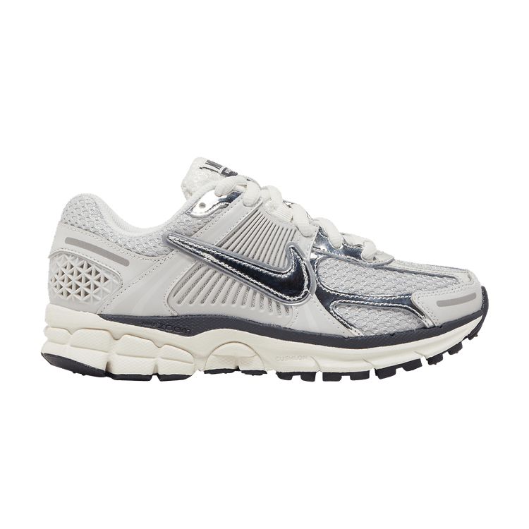 NIKE WMNS AIR ZOOM VOMERO 5 'PHOTON DUST METALLIC SILVER' - FD0884-025