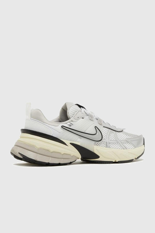 NIKE WMNS V2K RUN 'SUMMIT WHITE' - FD0736-100